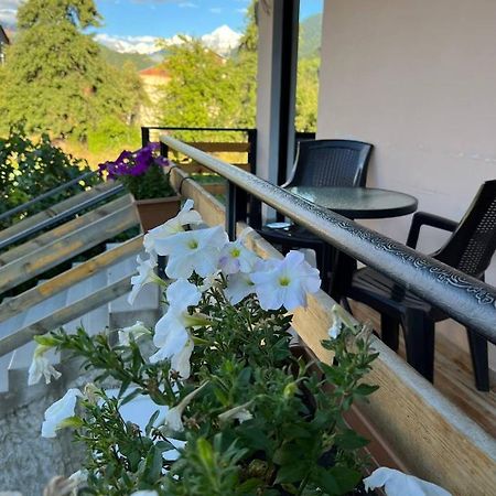 Bed and Breakfast Monte Bianco Mestia Exterior foto